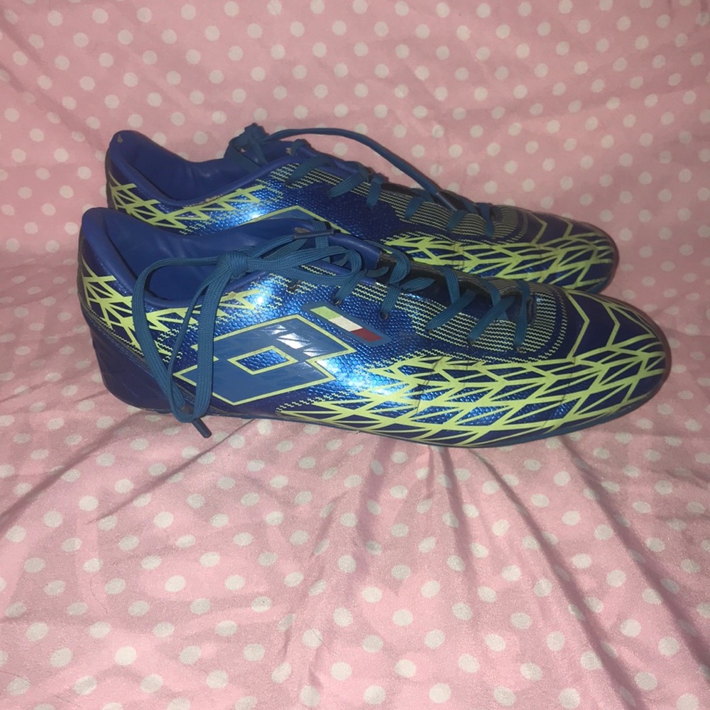 Outdoor soccer cleats❗️❗️